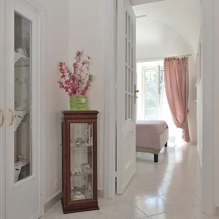 Andrea's House Дом отдыха Минори