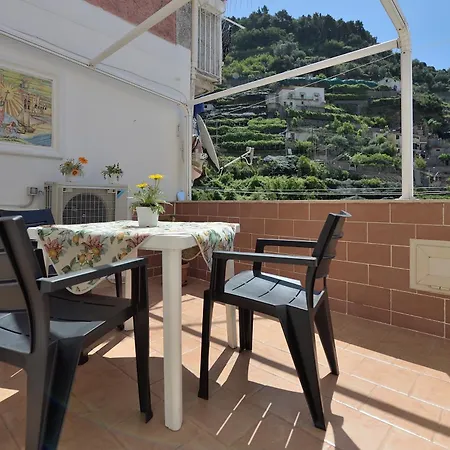 Andrea's House Дом отдыха Минори